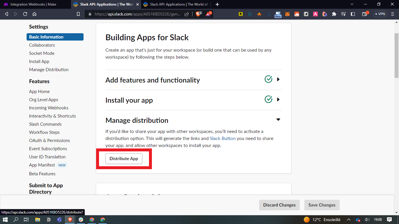 Page Basic Information d'une application Slack, avec le bouton Distribute App encadré dans la section distribution